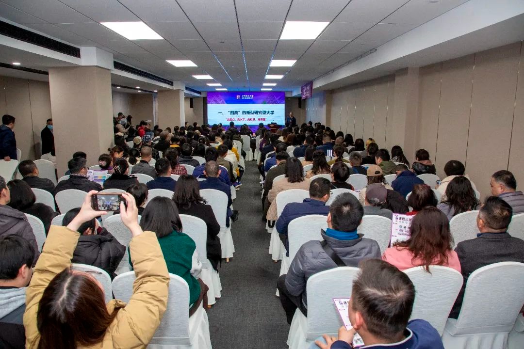 ug环球体育2025年将在湖北首次招募简章