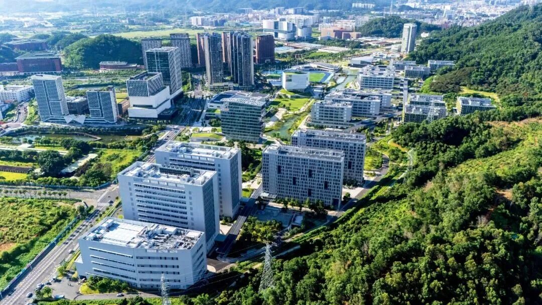 这所新ug环球体育，一周只上四天课