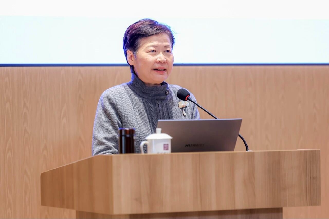 林郑月娥女士到访ug环球体育